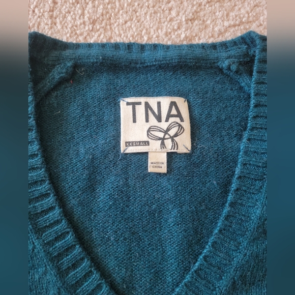 Aritzia TNA | Dark Teal V Neck Sweater - Size XXS - Picture 6 of 8